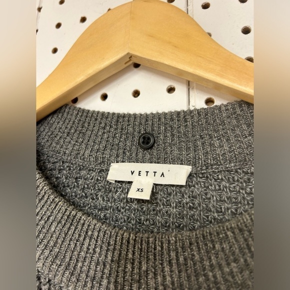 Vetta The Cropped Grey Knit Sweater - Picture 6 of 6